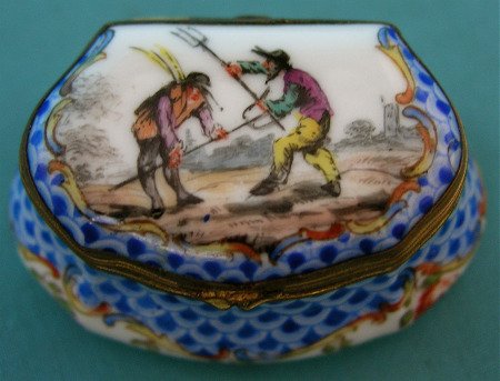 A 19th Century Sevres Style Porcelain Snuff-box